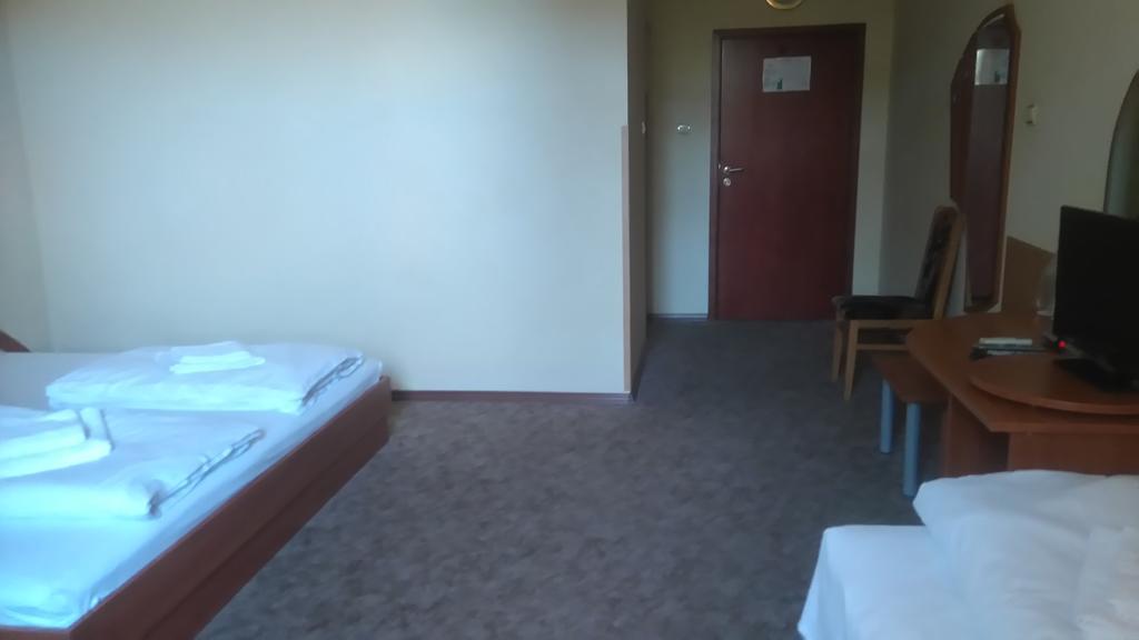 Family Hotel Familya Ruse Extérieur photo
